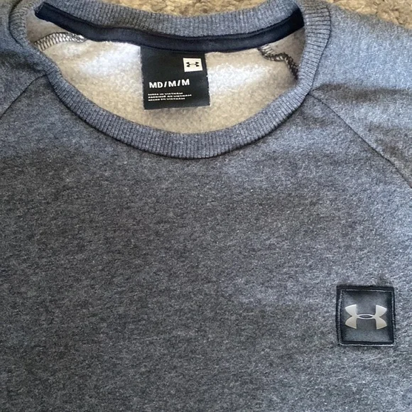 Gray Under Armour sweater - Picture 2 of 3